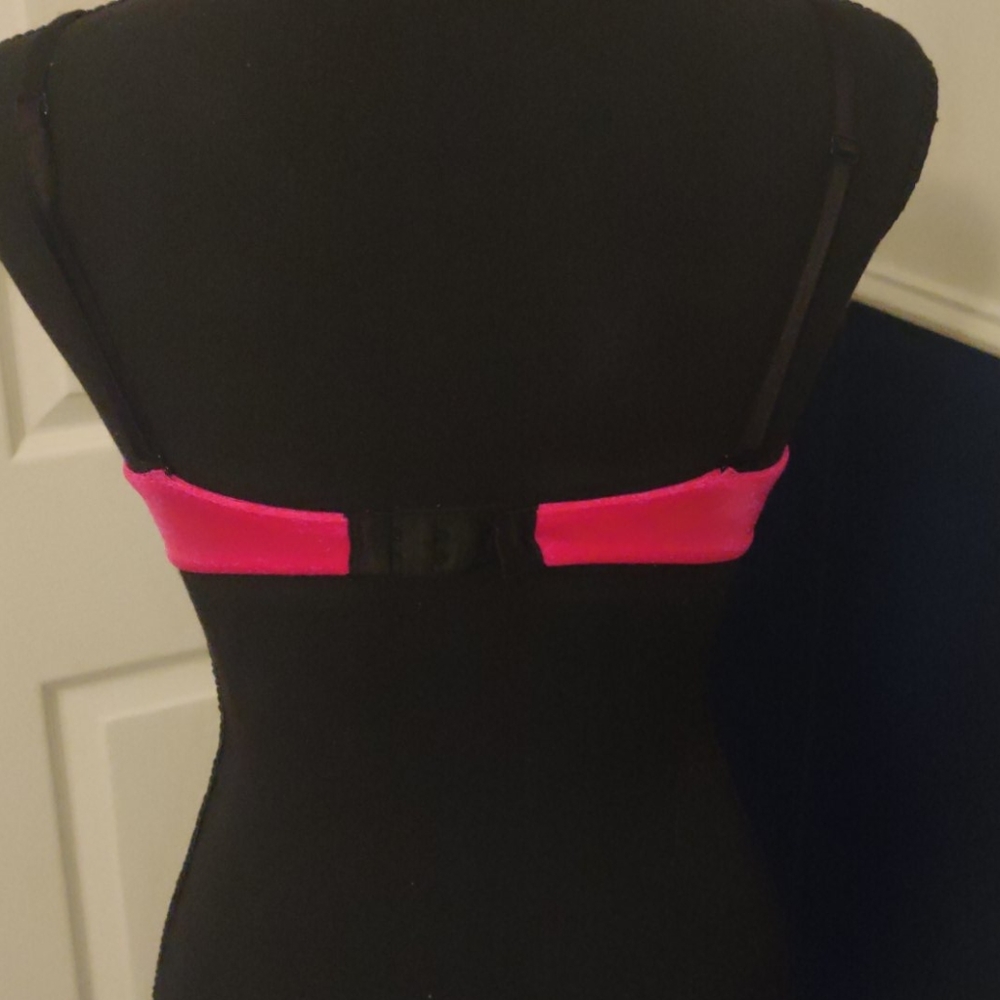 Victoria Secret bra - Picture 2 of 3